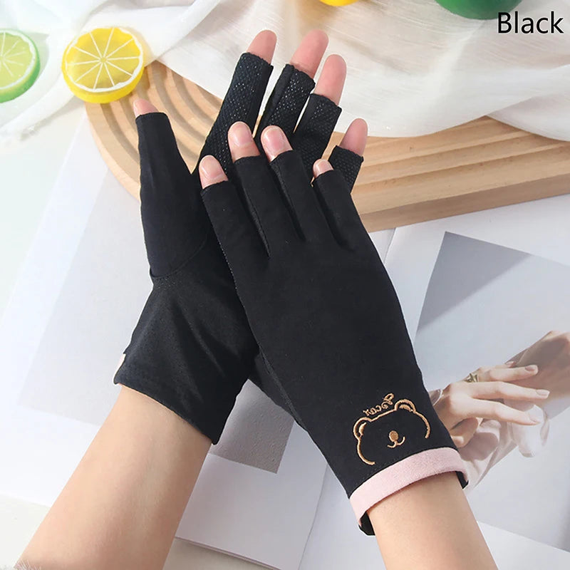 Anti-UV Fingerless Nail Gloves – UV Gel Shield for Manicure Protection