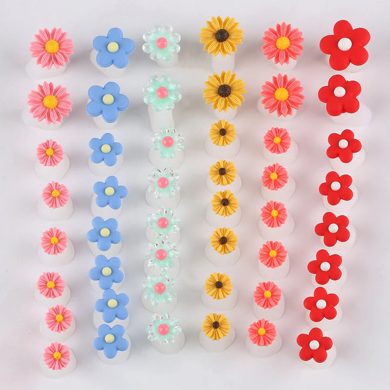 Silicone Toenail Separator Foot Divider Daisy Flower Charming Design Form Salon Nail Art Tool