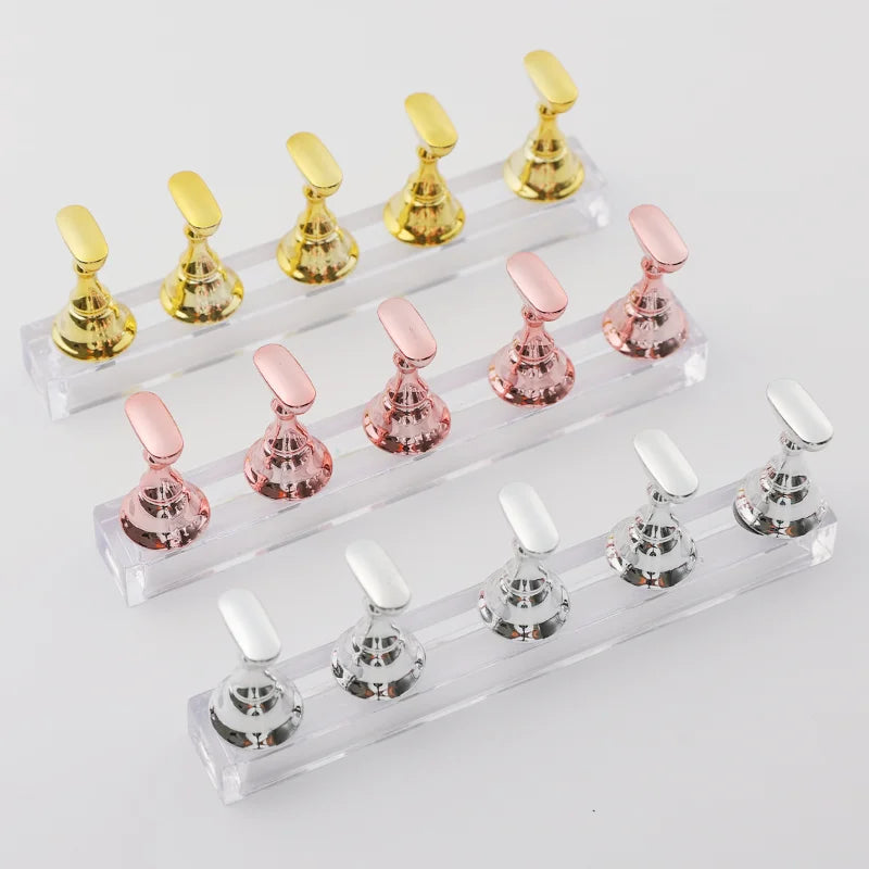 1 Set Magnetic Chess Nail Display Stand for Acrylic Nail Art Practice and DIY Design